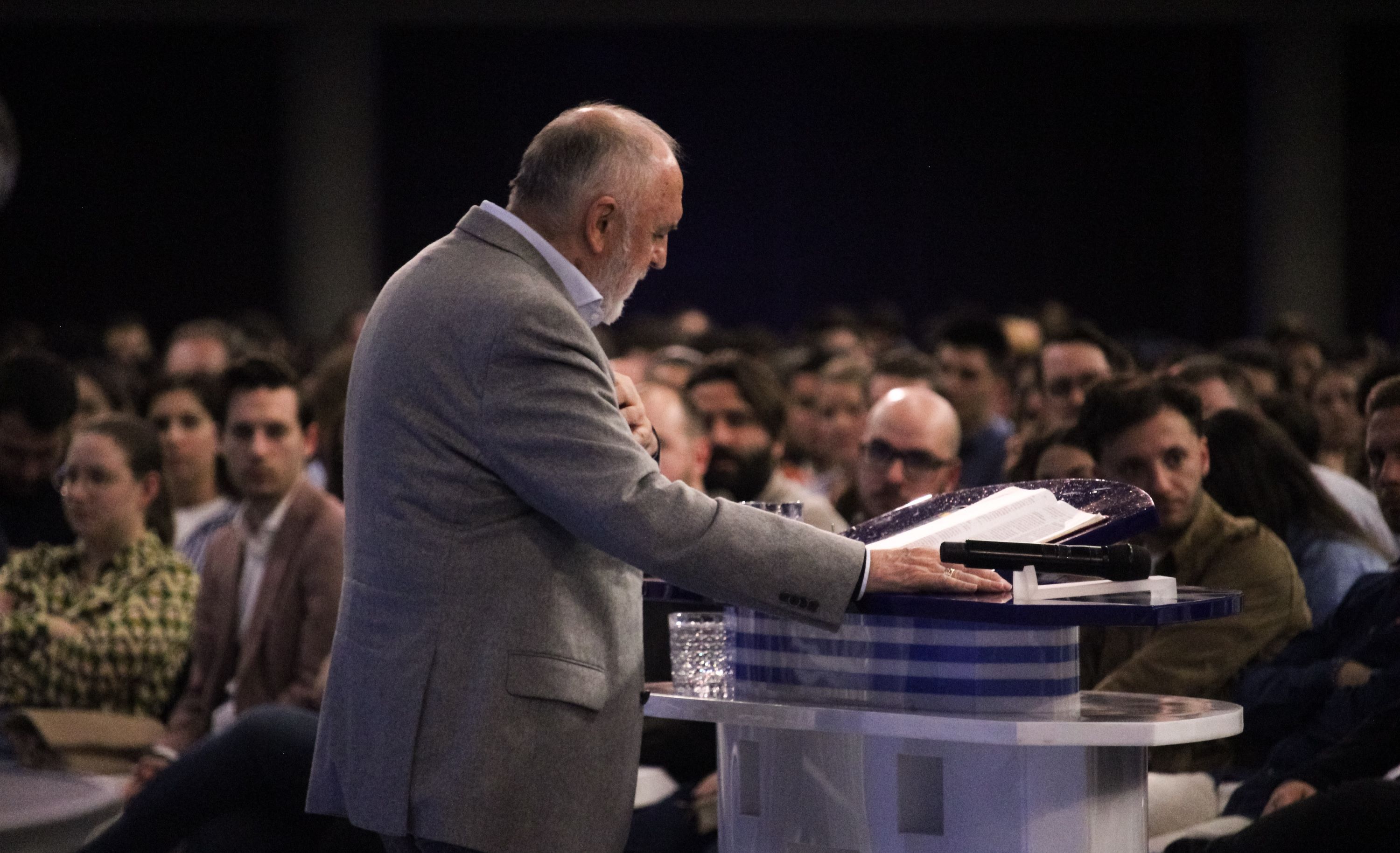 Országos ifjúsági istentisztelet a Hit Gyülekezetében