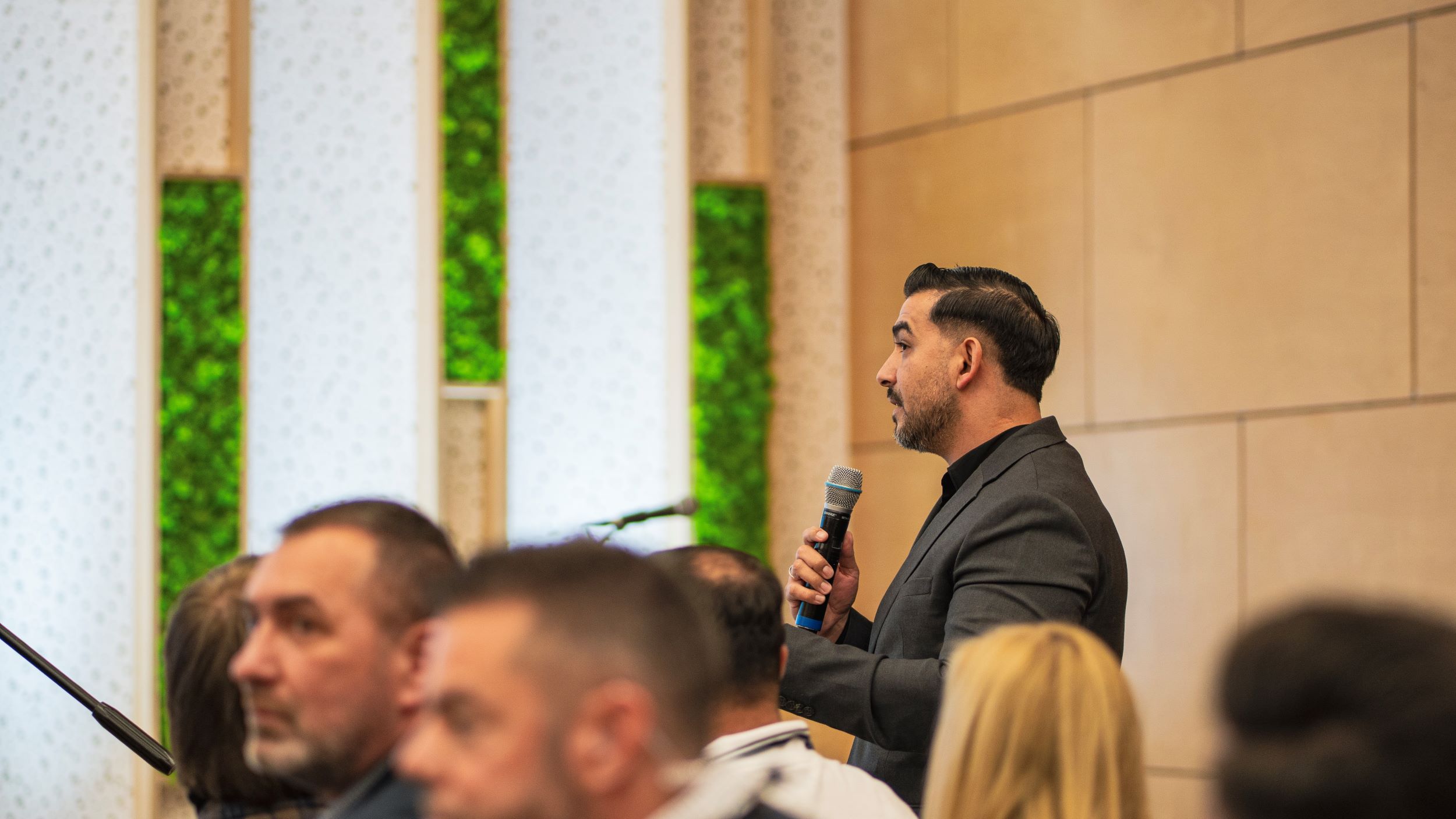 Szombathelyi Hit Gyülekezetében Németh Sándor