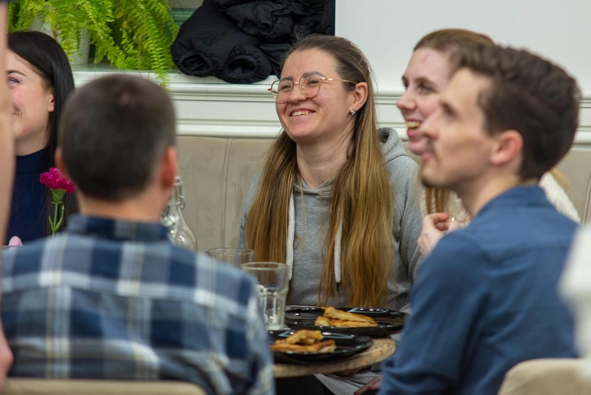 Kávéházi Beszélgetések a Hit Parkban