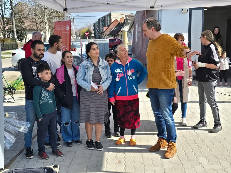 HISZ Sárbogárdon - élelmiszer- és ruhaosztás