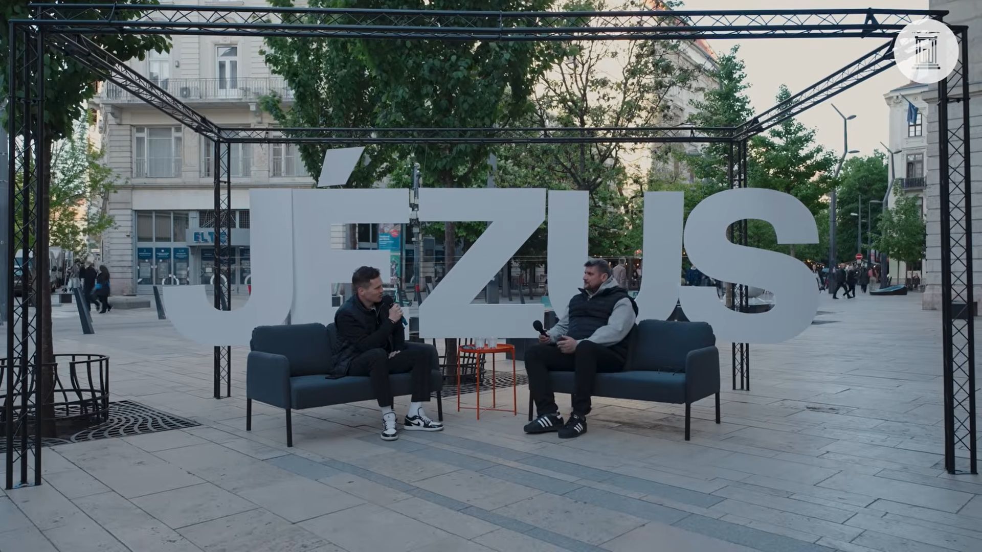 Egy mindenkiért podcast 