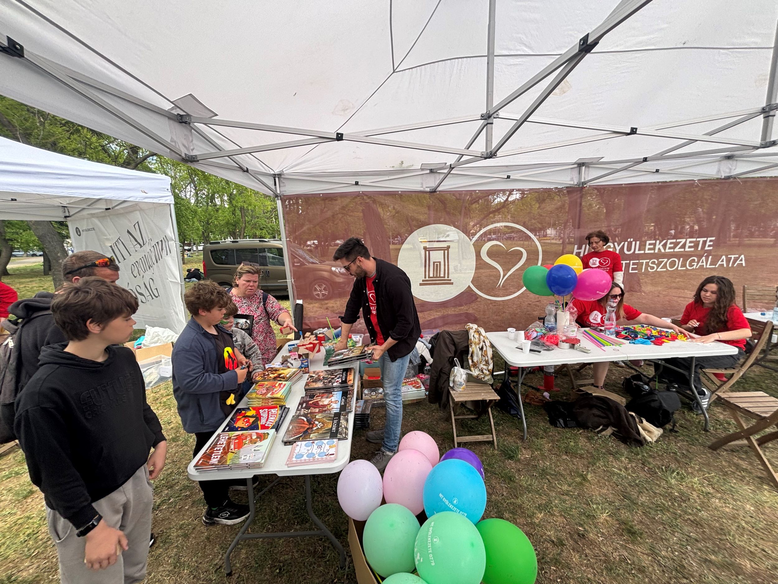 Hit Gyülekezete Szeretetszolgálata a Halmajálison