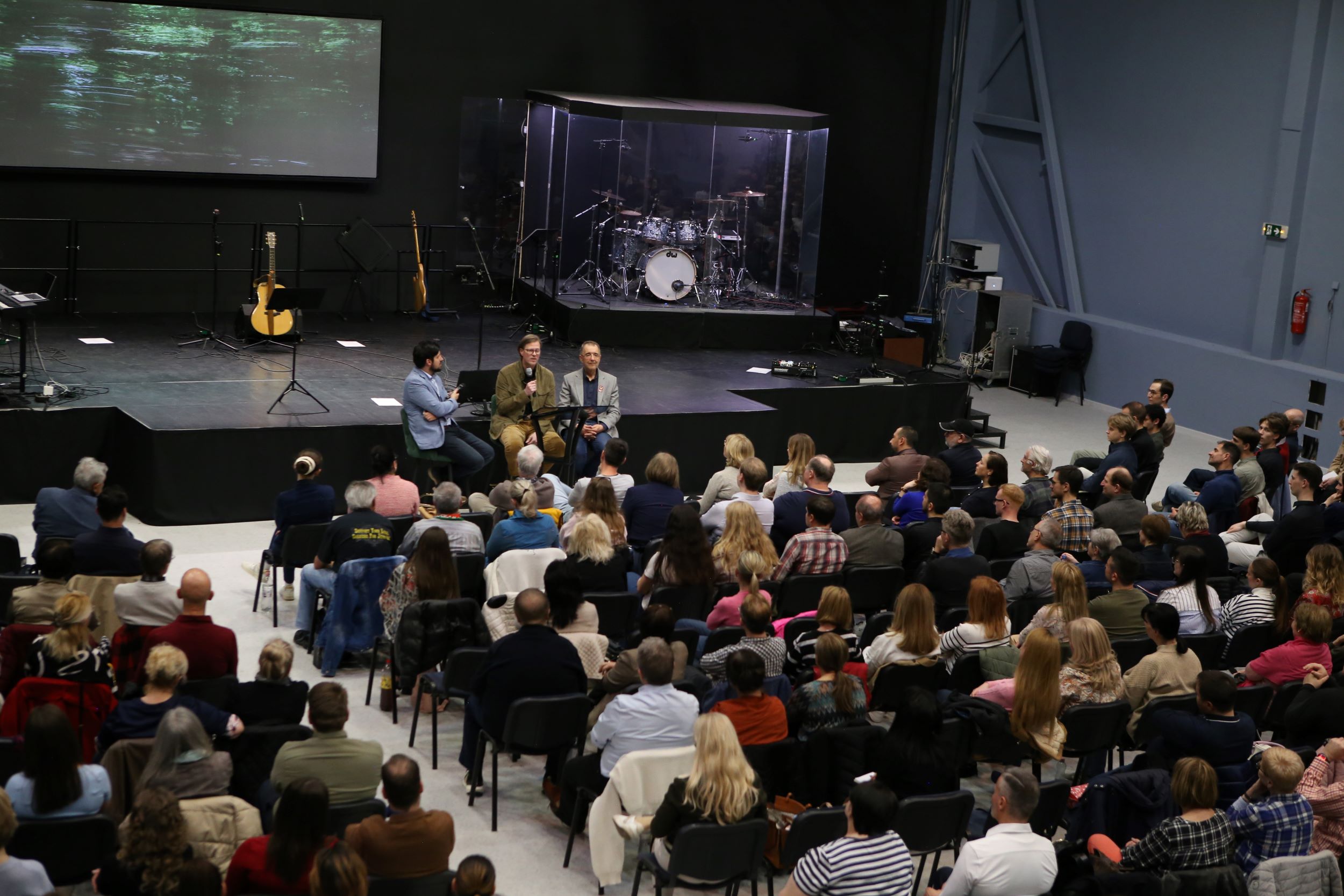 Virrasztás a Hit Parkban