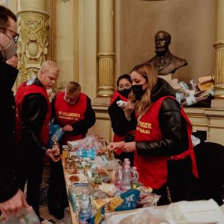 Adománygyűjtés az ukrán menekülteknek